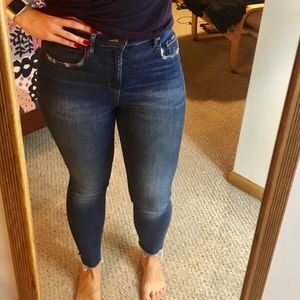 HIGH WAISTED RAW HEM ANKLE SKINNY GARAGE JEANS